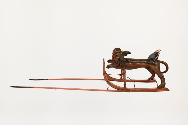  Schlitten mit dazugehörigen Landen (Zugstangen)