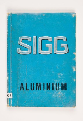 Katalog für Metallwaren: Artikelverzeichnis der Firma Sigg für Haushalts- und Sportgeräte sowie Spielwaren aus Aluminium, Eisen und Plastik