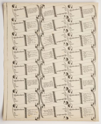 Bogen mit Etiketten als Trauerandenken