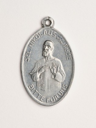 Medaille: Religiöse Medaille mit Nikolaus von Flüe und Zentralmedaillon des Sachsler Meditationstuchs, mit runder Tragöse