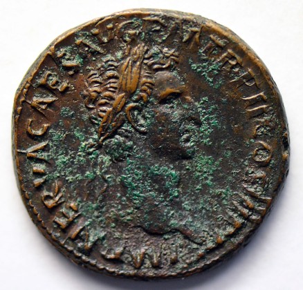 Münze: As des römischen Kaiserreichs, geprägt in Rom zur Zeit von Kaiser Nerva (96–98 n. Chr.)