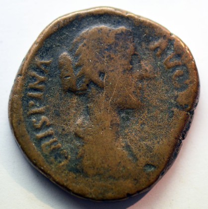 Münze: Sesterz des römischen Kaiserreichs, geprägt in Rom zur Zeit von Kaiser Commodus (180–192 n. Chr.) für seine Ehefrau Crispina