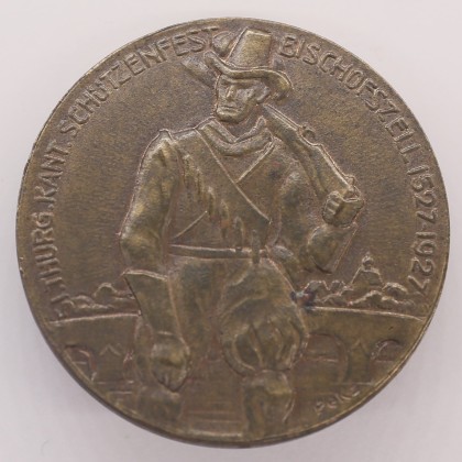 Medaille / Abzeichen: Medaille auf das Thurgauische Kantonalschützenfest 1927 in Bischofszell und auf das 400-jährige Jubiläum der Stadtschützen Bischofszell (1527–1927), geprägt in Neuenburg, aus der ehemaligen Sammlung von Josef Sager (1905–1964)