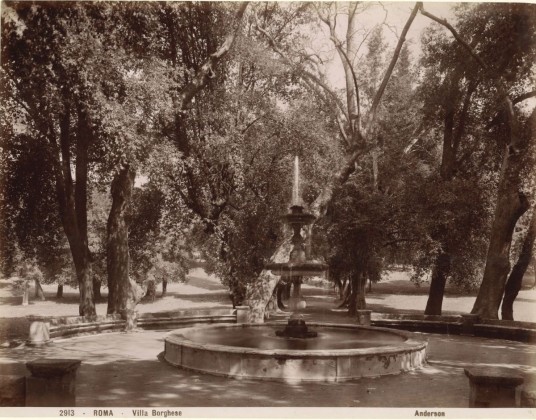 Fotografie: Park der Villa Borghese in Rom, aus der Fotografie-Sammlung der Familie Bachmann, Besitzerin von Schloss Frauenfeld