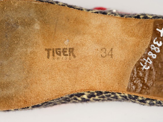  Finkensohle mit «TIGER SWISS»-Logo und Schuhgrösse