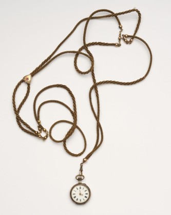 Uhrenkette aus hellbraunem geflochtenem Haar, mit Taschenuhr einer Dame