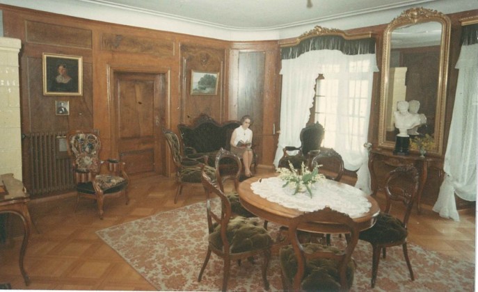 Möbel in situ im Haus «Palme» in Frauenfeld, Mitte 20. Jh. 