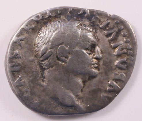 Münze: Denar des Römischen Kaiserreichs, geprägt in Rom zur Zeit von Kaiser Vespasianus (69–79 n. Chr.)